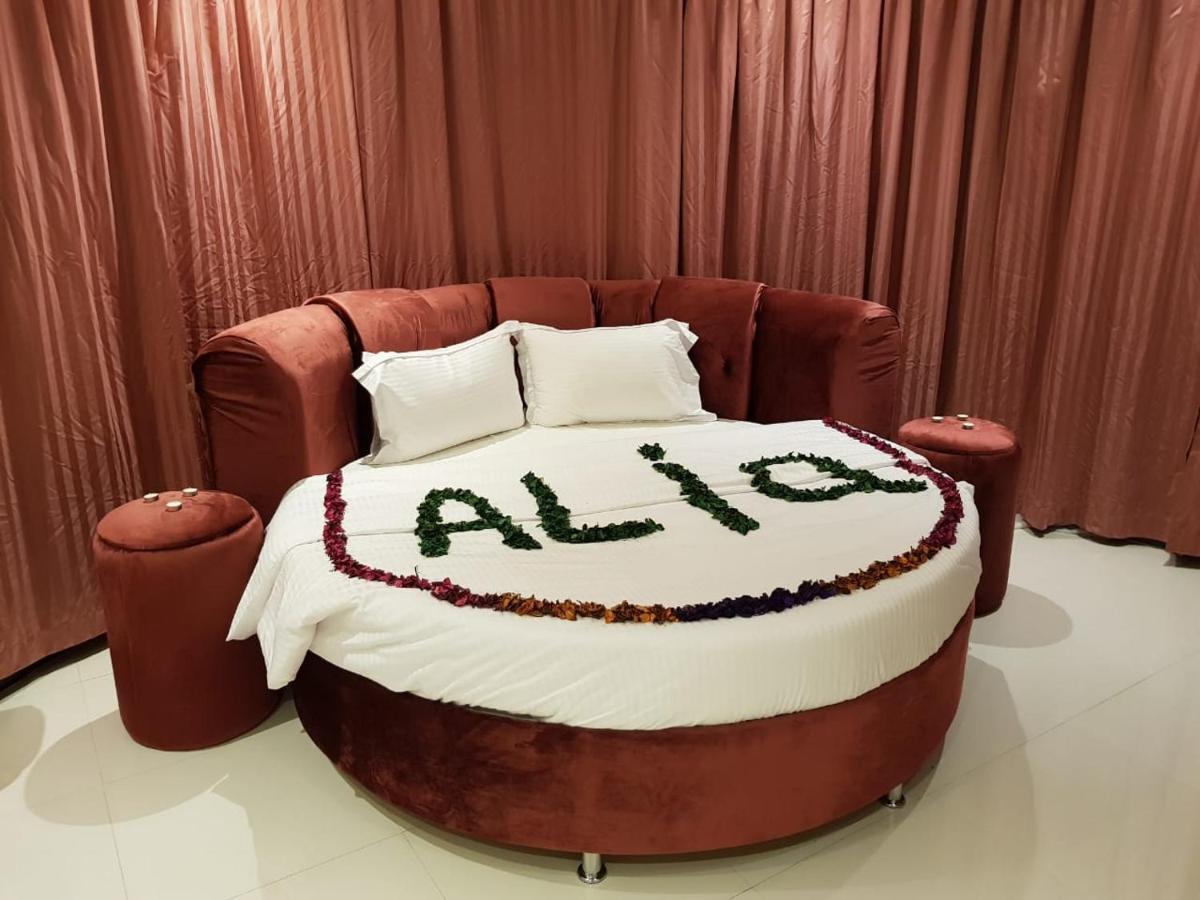 فندق الميثاق بواسطة سما ستار Ar Riyad Esterno foto